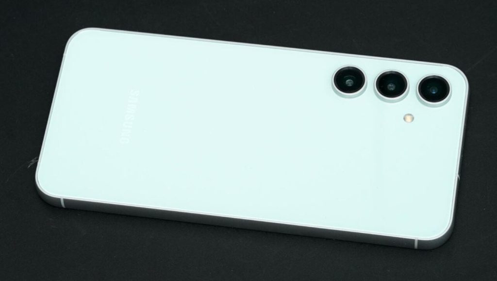 Samsung Galaxy S23 FE 5G im Test: Ein Blick auf Leistung und Design